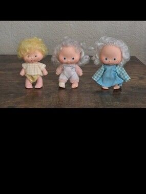 Super Cute Set Of 3 Vintage 1979 Strawberry Shortcake Dolls.